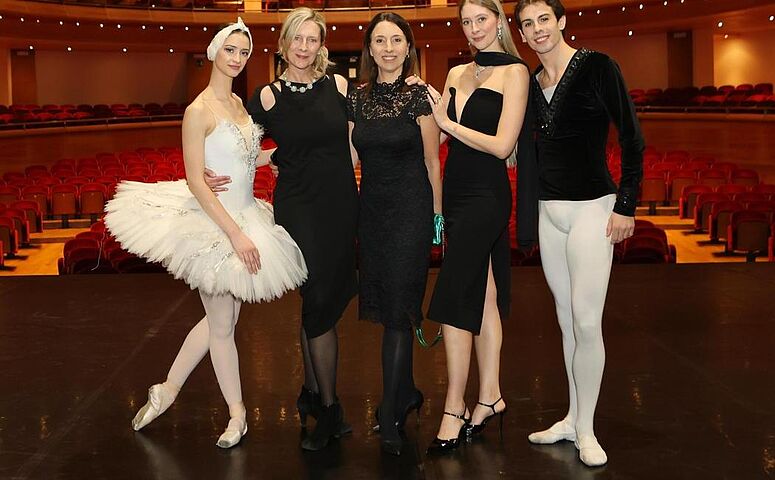 Katarina Zec i Hju Luis među svetskim baletskim zvezdama na humanitarnom gala koncertu u Udinama